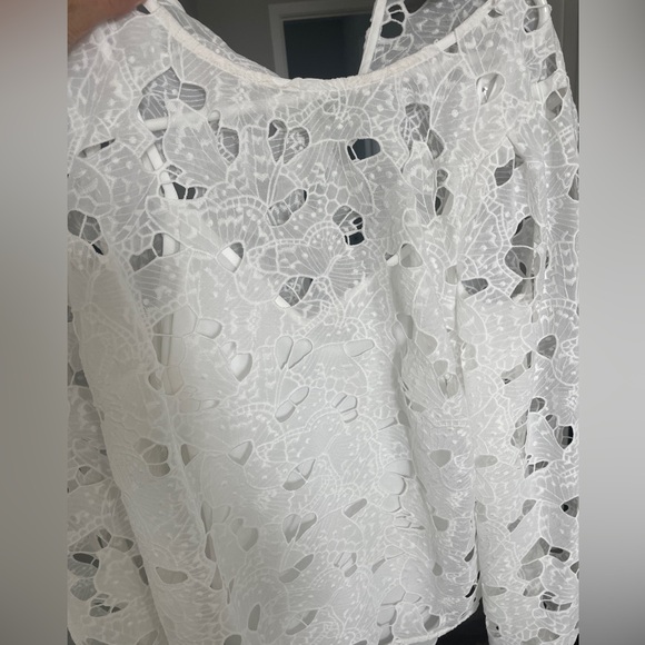 NWT White House Black Market Butterfly Top, size 2 - Picture 5 of 9
